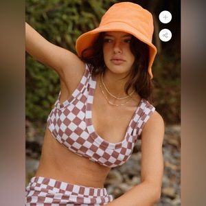 Araminta James Hoola Terry crop top (size m, fits like L) Terry Short (Size L).